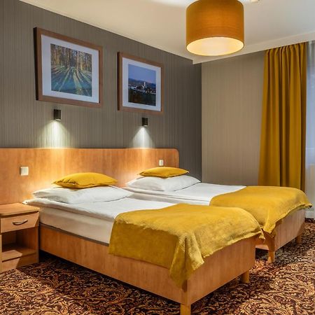 Hotel Kuznia Napoleonska Teresin ภายนอก รูปภาพ