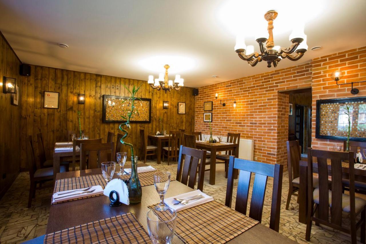 Hotel Kuznia Napoleonska Teresin ภายนอก รูปภาพ