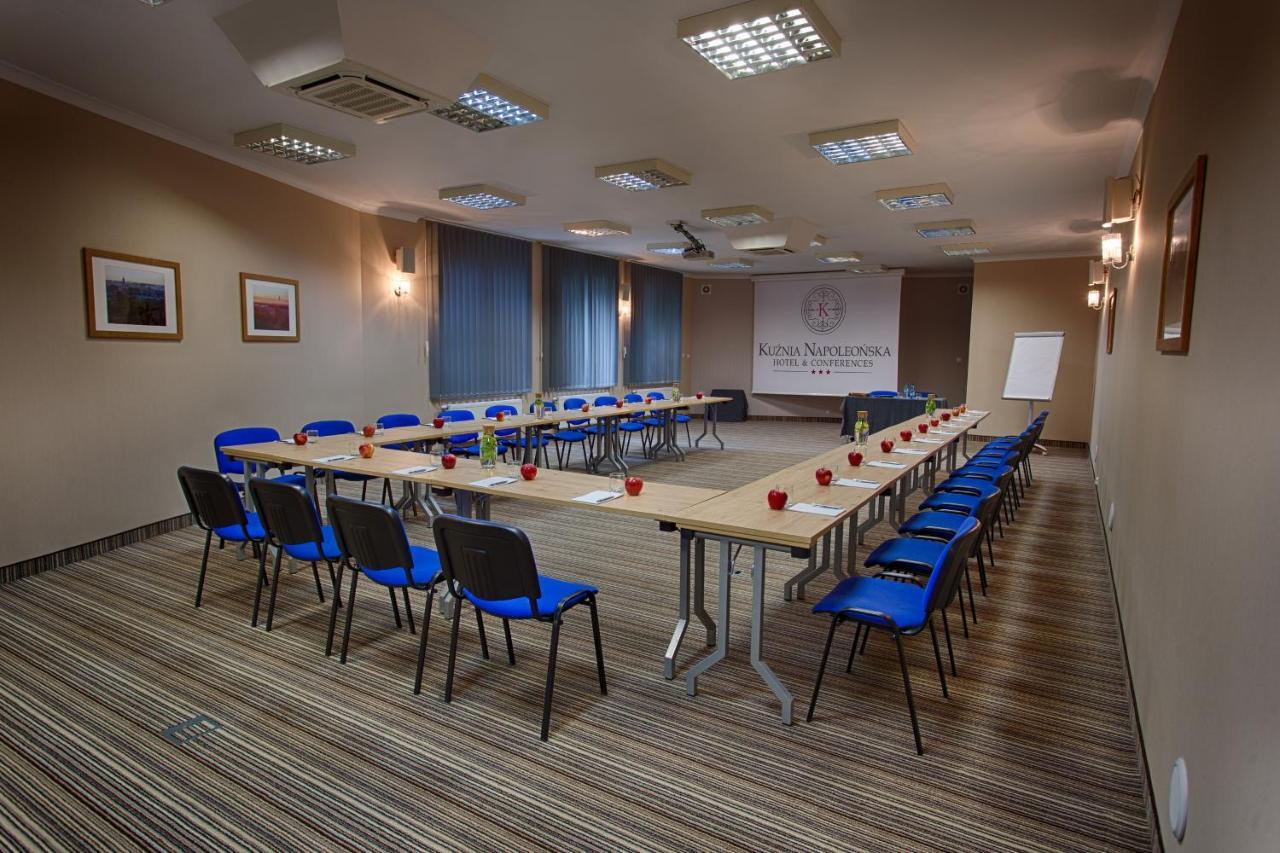 Hotel Kuznia Napoleonska Teresin ภายนอก รูปภาพ