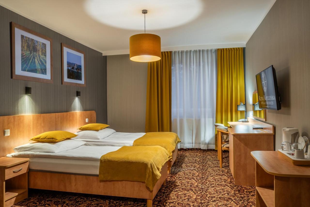 Hotel Kuznia Napoleonska Teresin ภายนอก รูปภาพ