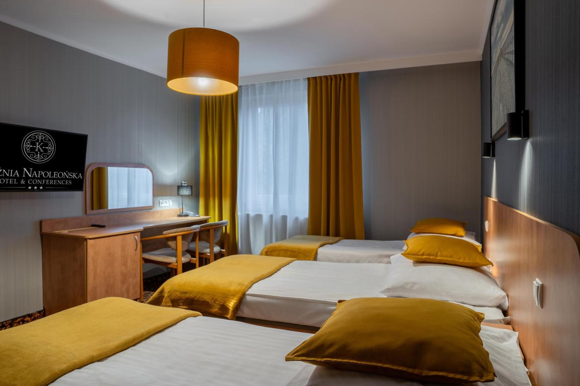Hotel Kuznia Napoleonska Teresin ภายนอก รูปภาพ