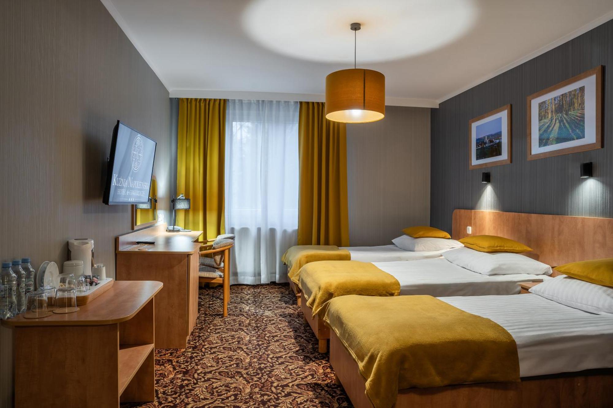 Hotel Kuznia Napoleonska Teresin ภายนอก รูปภาพ