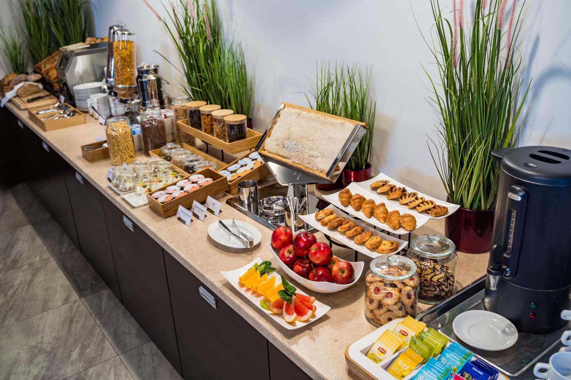 Hotel Kuznia Napoleonska Teresin ภายนอก รูปภาพ